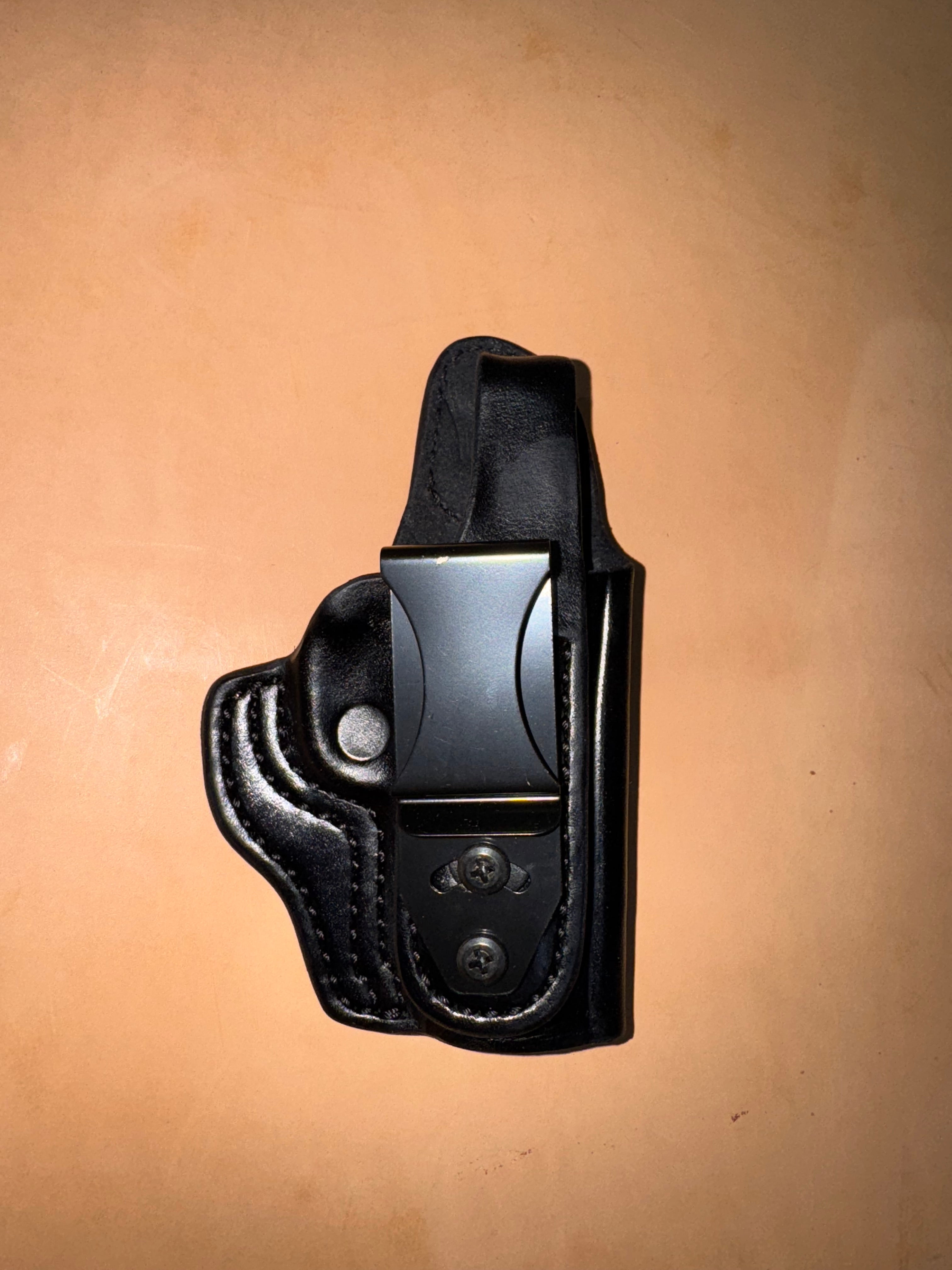 Micro 9 Single Clip Holster with Thumb Break | Palmetto Leather